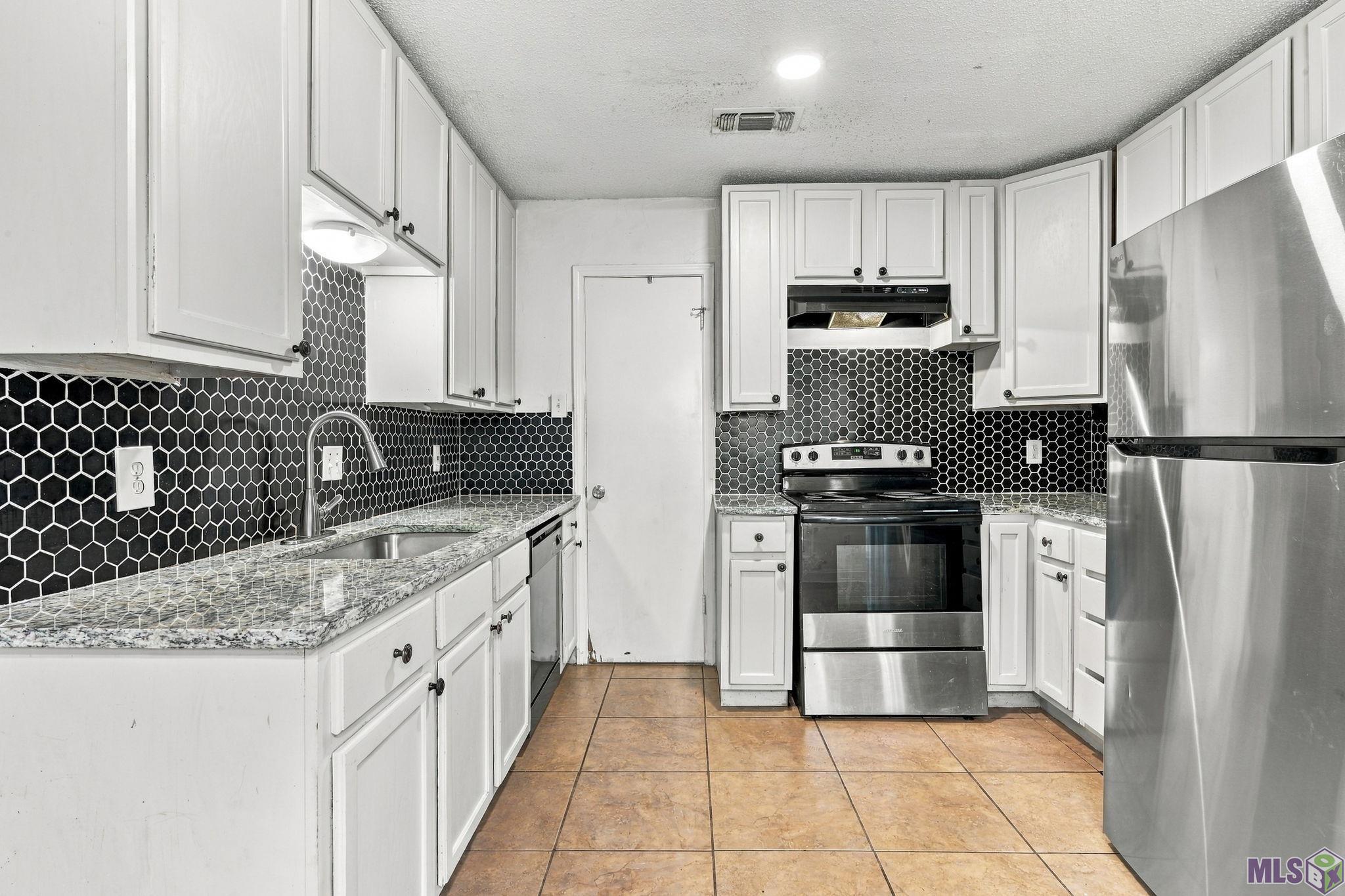 8712 Pecan Tree Drive Baton Rouge, LA 70810 - Photo 11 of 24 Gallery Image 11