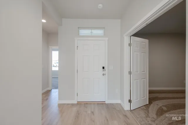 $479,990 | 703 Strike Eagle Street, Mountain Home, ID 83647