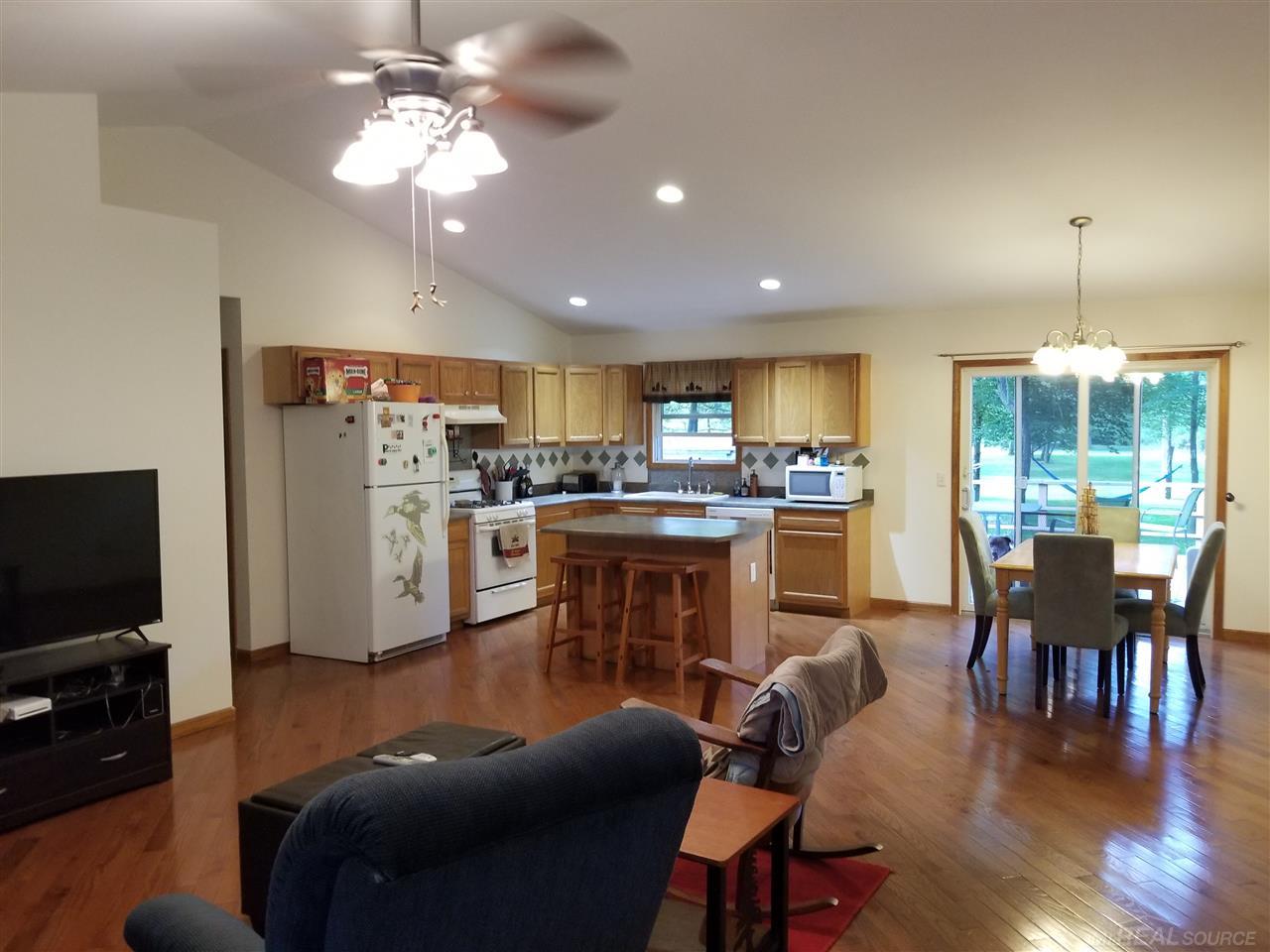 7644 Kitchen Goodells, MI 48027 - Photo 5 of 7 31365859-4.JPG