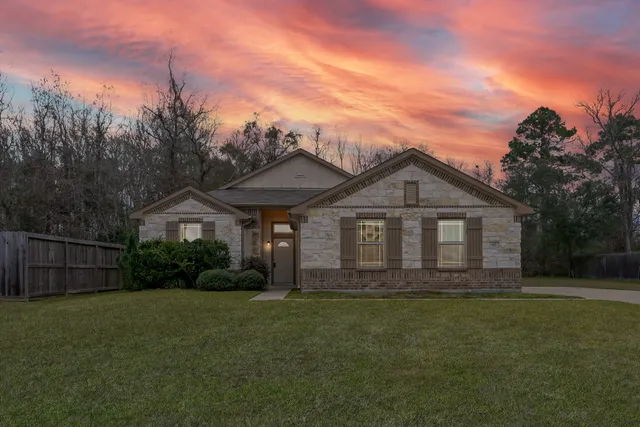 $330,000 | 92 Aline Drive, Dayton, TX 77535