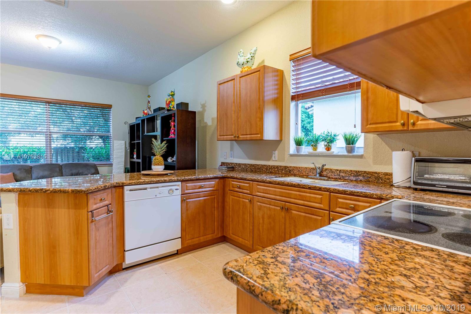 Vizcaya Miramar, FL 33027 - Photo 17 of 44