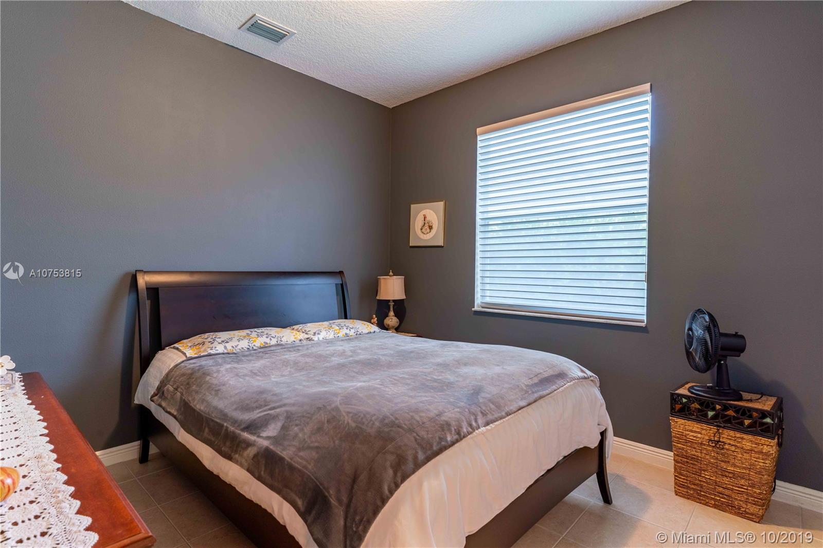 Vizcaya Miramar, FL 33027 - Photo 33 of 44