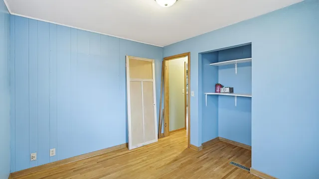 $154,900 | 302 Minnesota Avenue East, Minnesota Lake, MN 56068