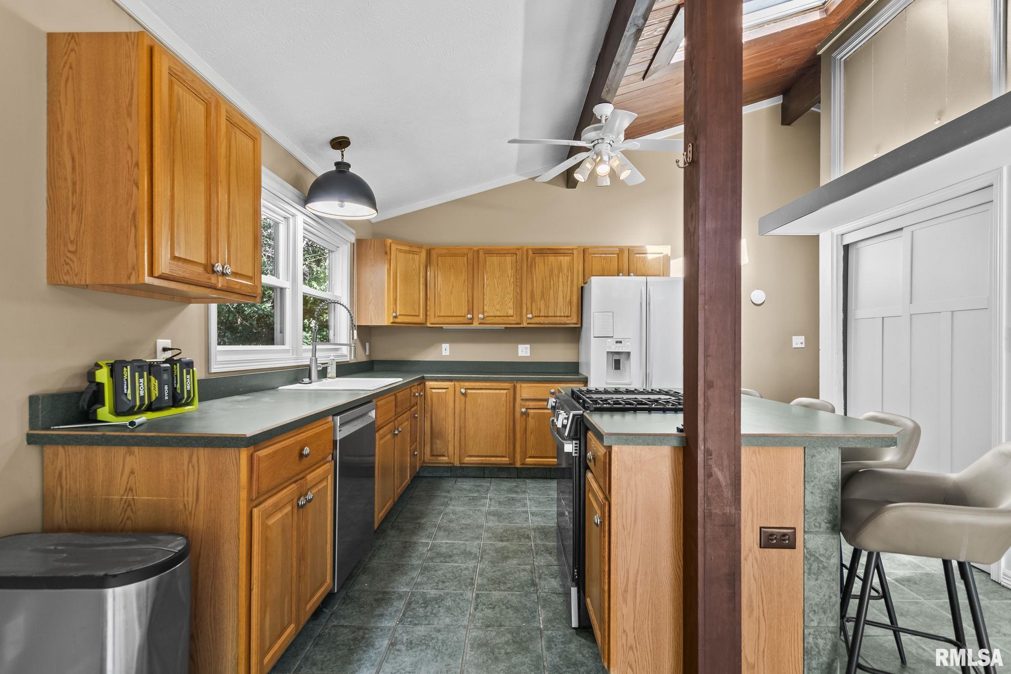 75 Meadowlark Lane Springfield, IL 62702 - Photo 15 of 35