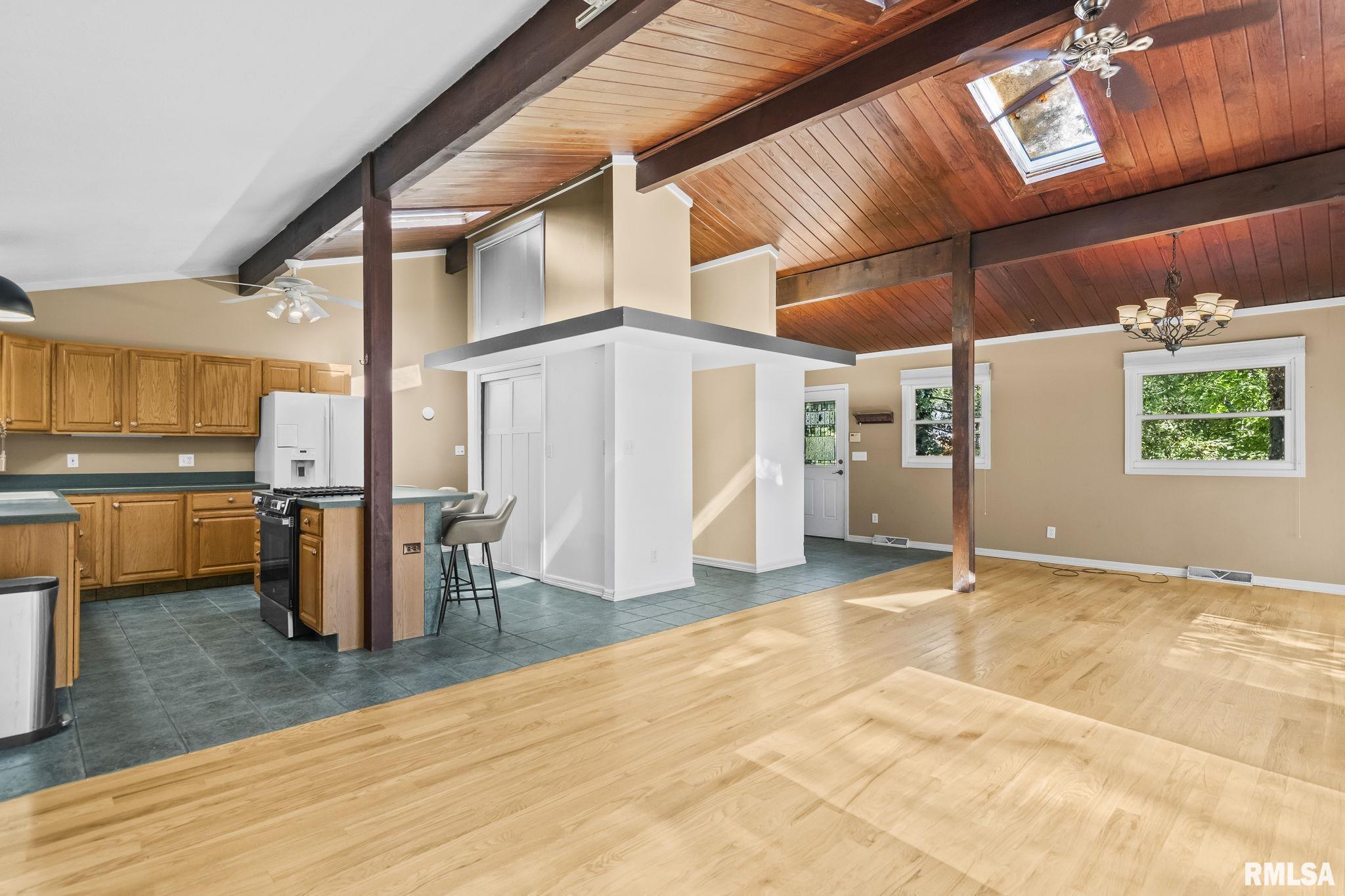 75 Meadowlark Lane Springfield, IL 62702 - Photo 10 of 35