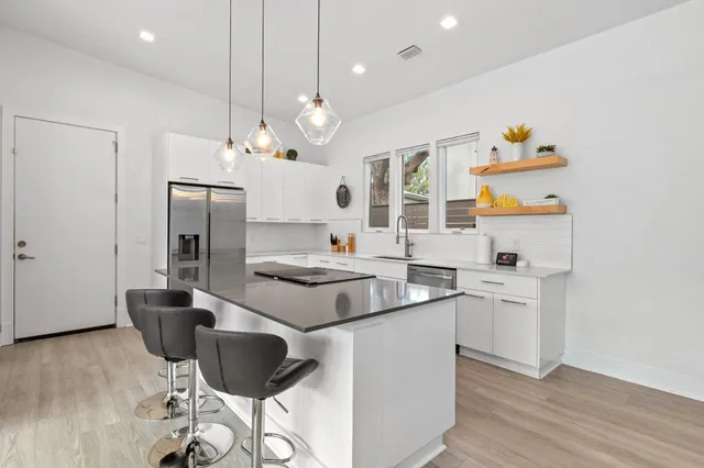 $550,000 | 2287 Lake Hall Road, Tallahassee, FL 32309