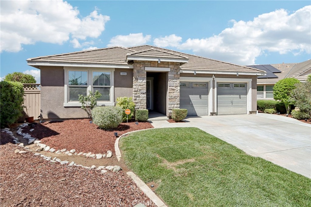 3086 Hawthorne Road Perris, CA 92571 - Photo 2 of 34