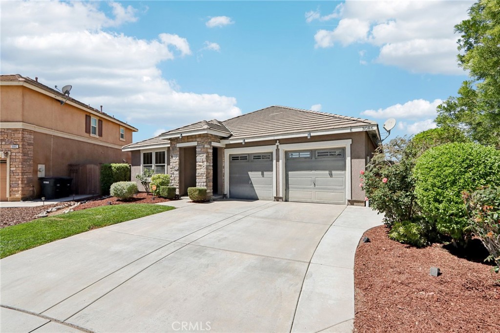 3086 Hawthorne Road Perris, CA 92571 - Photo 3 of 34