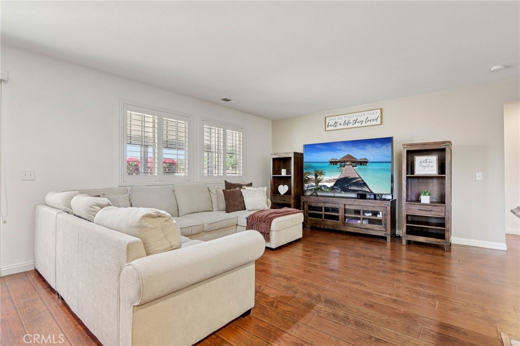 3086 Hawthorne Road Perris, CA 92571 - Photo 7 of 34