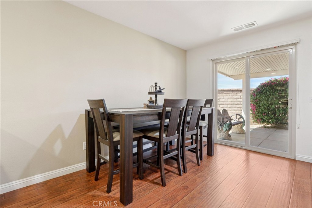 3086 Hawthorne Road Perris, CA 92571 - Photo 8 of 34