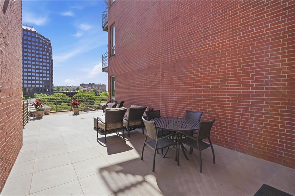 4521 Wornall Road, Unit 211 Kansas City, MO 64111 - Photo 36 of 41