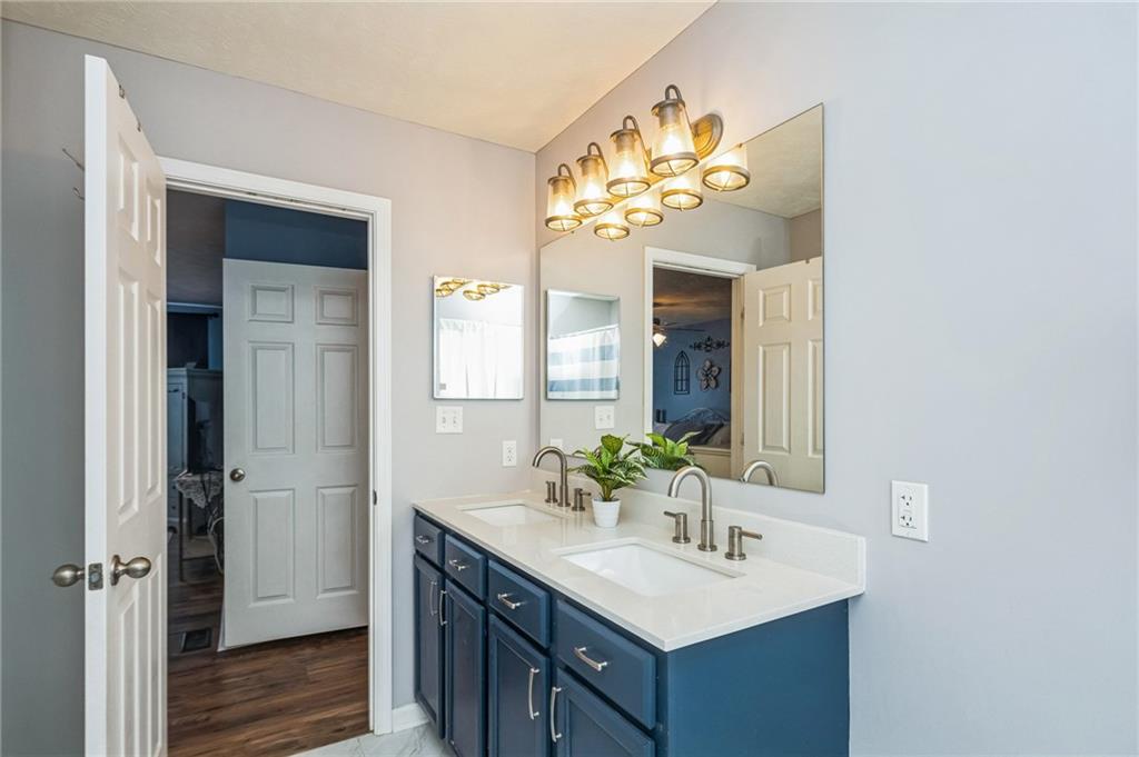 208 Summit Circle Houston, PA 15342 - Photo 17 of 30