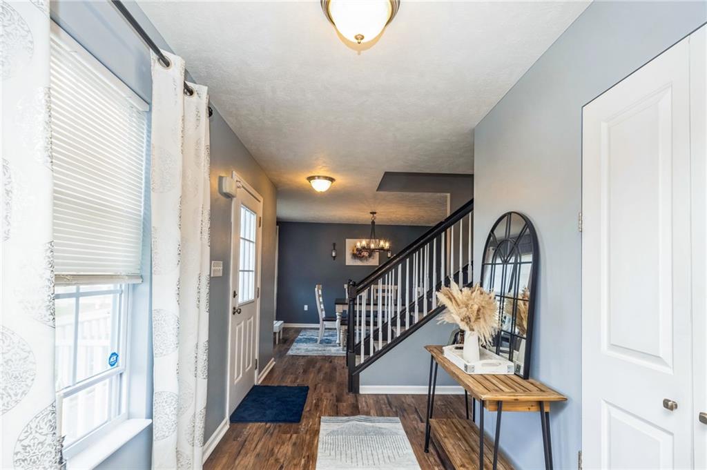 208 Summit Circle Houston, PA 15342 - Photo 3 of 30