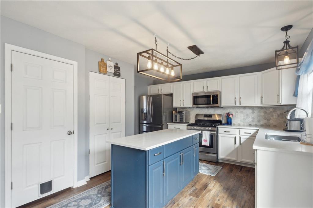 208 Summit Circle Houston, PA 15342 - Photo 5 of 30