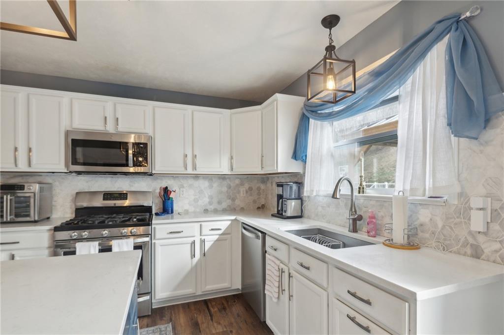 208 Summit Circle Houston, PA 15342 - Photo 6 of 30