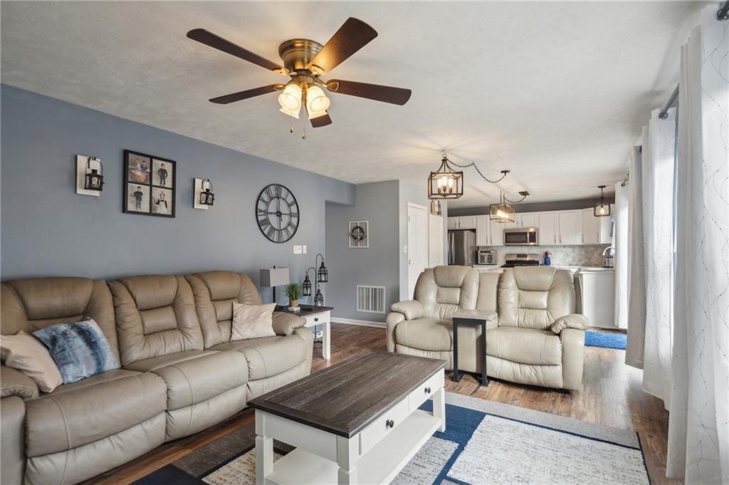 208 Summit Circle Houston, PA 15342 - Photo 8 of 30