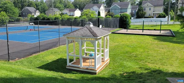 $1,895 | 1356 Villa Way, Unit E, Charlottesville, VA 22903