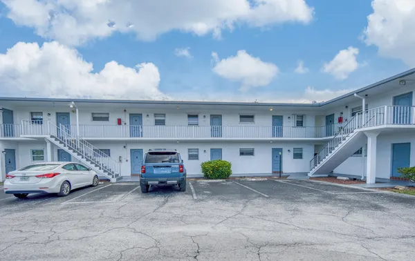 $135,000 | 420 West Palm Street, Unit 24, Lantana, FL 33462