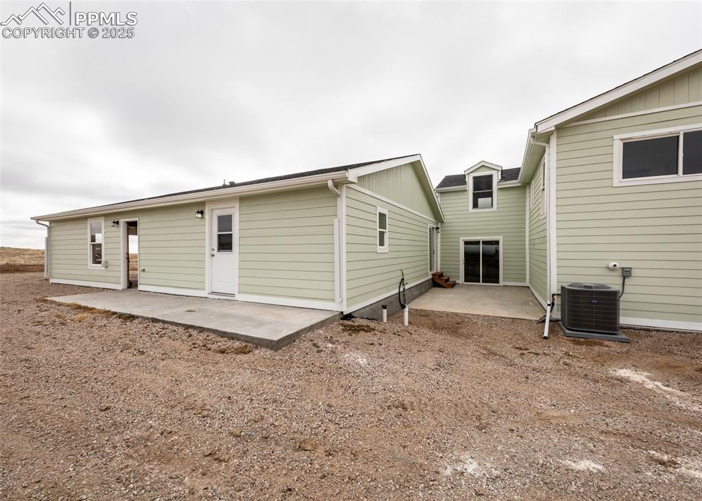 995 Choate Lane Yoder, CO 80864 - Photo 14 of 50