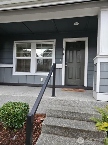 $2,600 | 3337 30th Drive, Everett, WA 98201