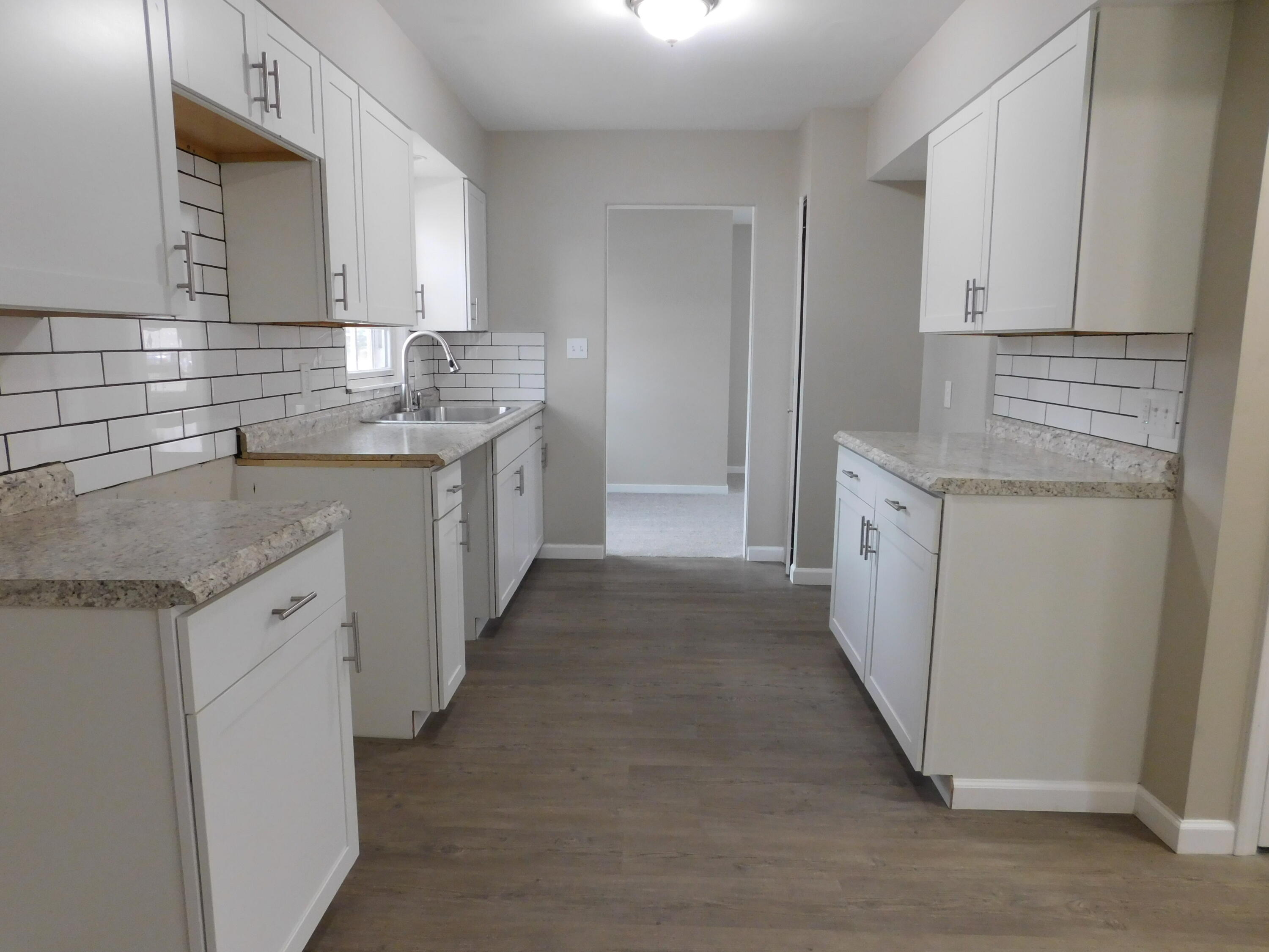 175 Fisk Road Benton Harbor, MI 49022 - Photo 6 of 31 DSCN2996