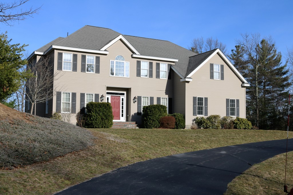 56 Mohawk Path Holliston, MA 01746 - Photo 1 of 30 Gallery Image 1