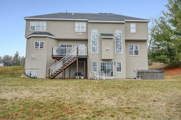 56 Mohawk Path Holliston, MA 01746 - Photo 27 of 30 Gallery Image 27