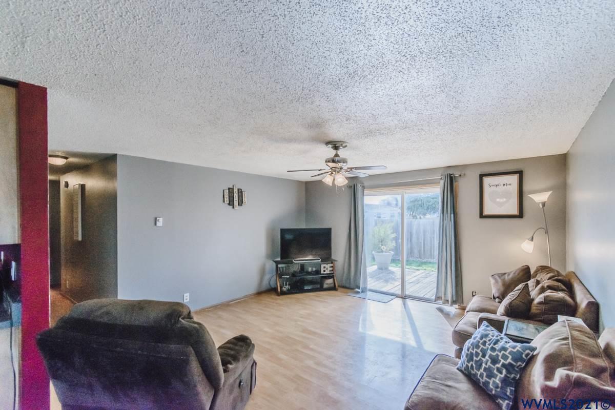 826 Manor Way Lebanon, OR 97355 - Photo 16 of 42 Gallery Image 16