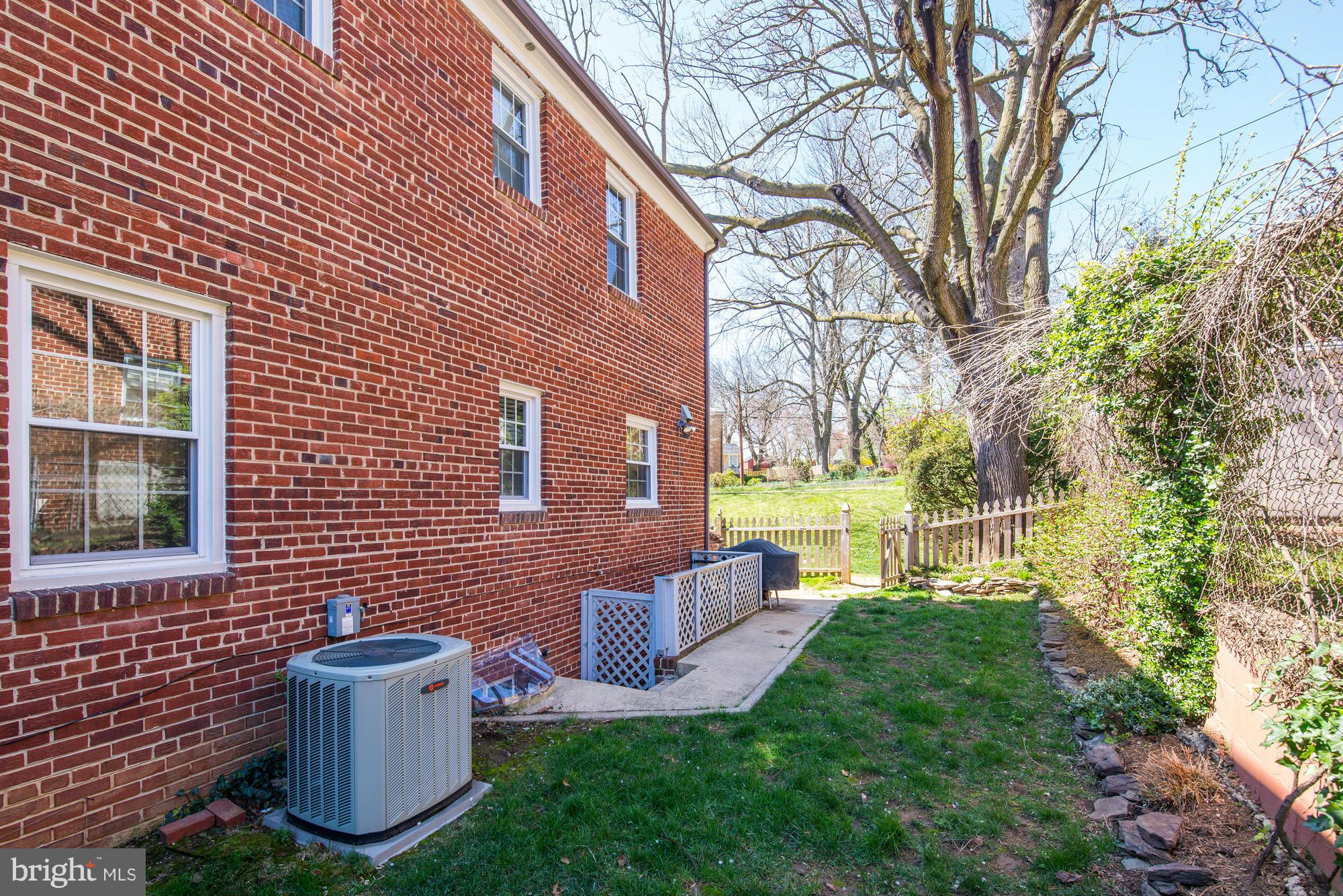 1501 Roxanna Road Northwest Washington, DC 20012 - Photo 14 of 16 Exterior (Rear)