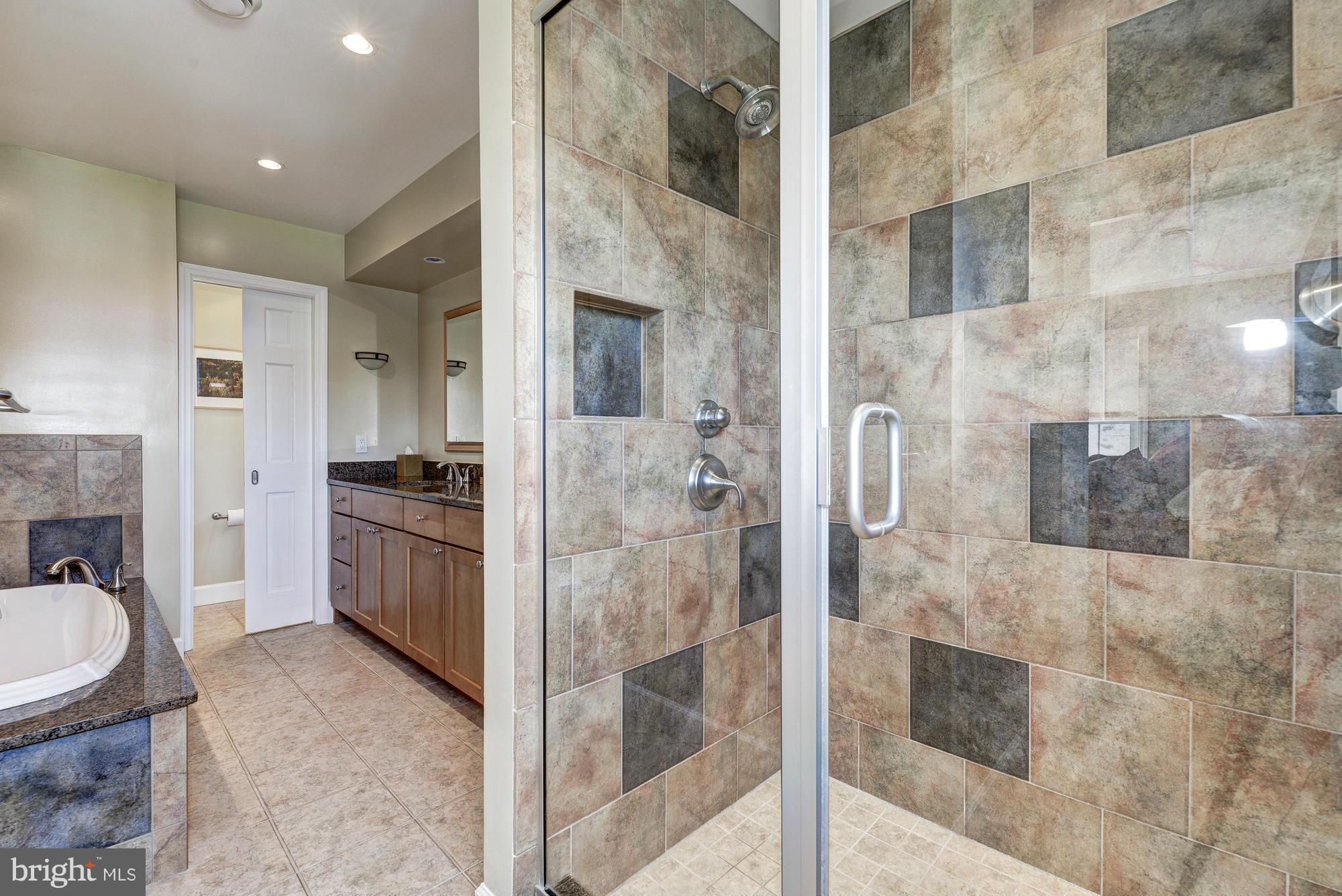 1501 Roxanna Road Northwest Washington, DC 20012 - Photo 8 of 16 Bath (Master)