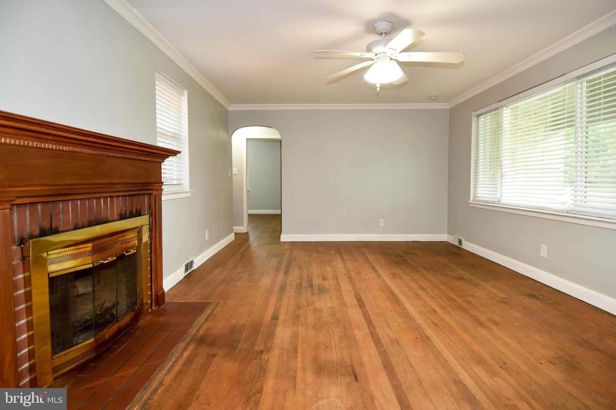 9779 Bird River Road Middle River, MD 21220 - Photo 6 of 42 Living Room