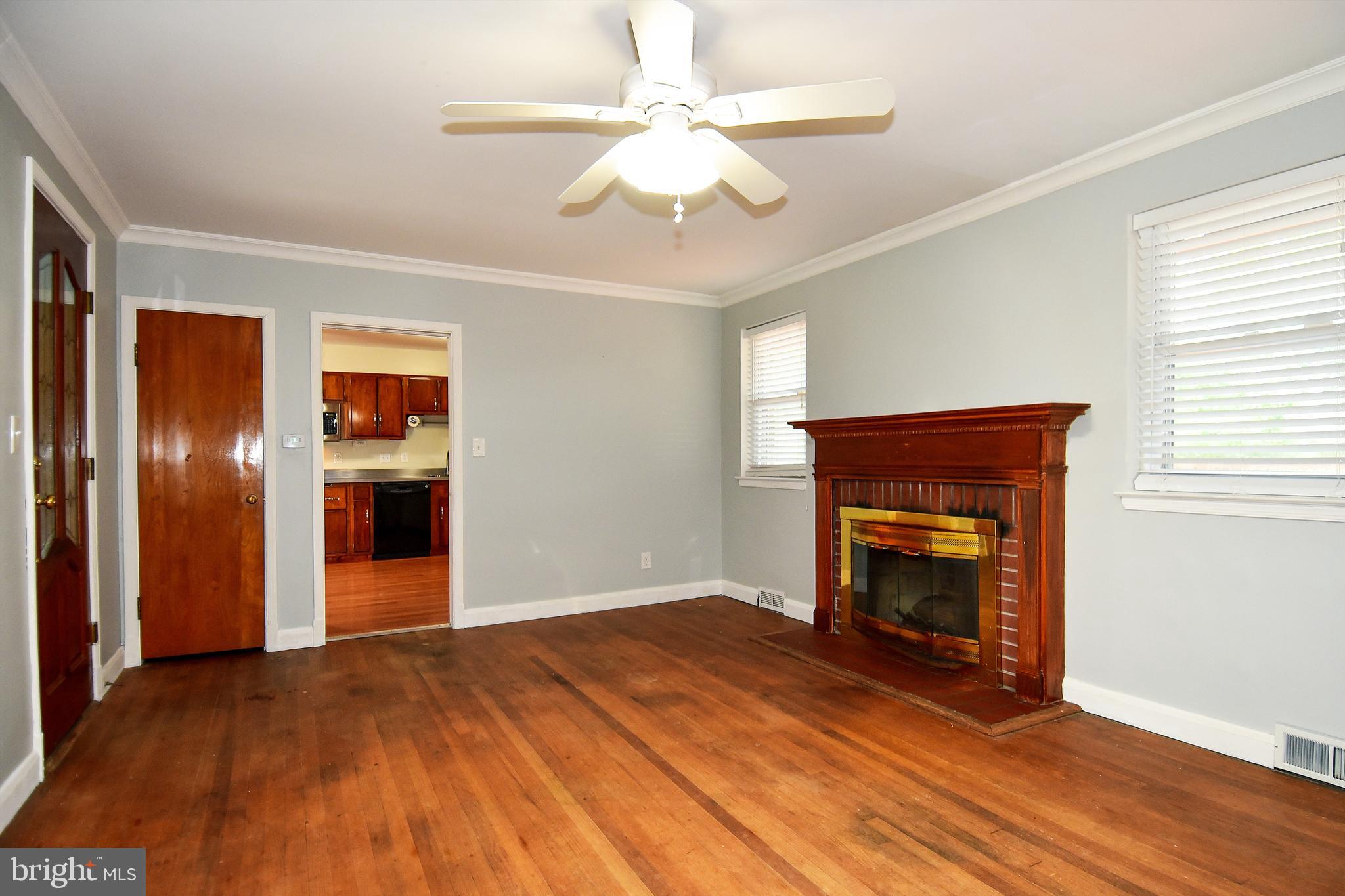 9779 Bird River Road Middle River, MD 21220 - Photo 7 of 42 Living Room