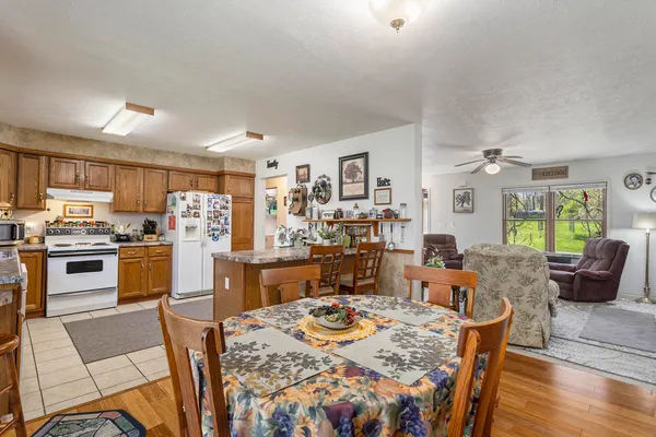 $660,000 | 54485 Day Road, Marcellus, MI 49067