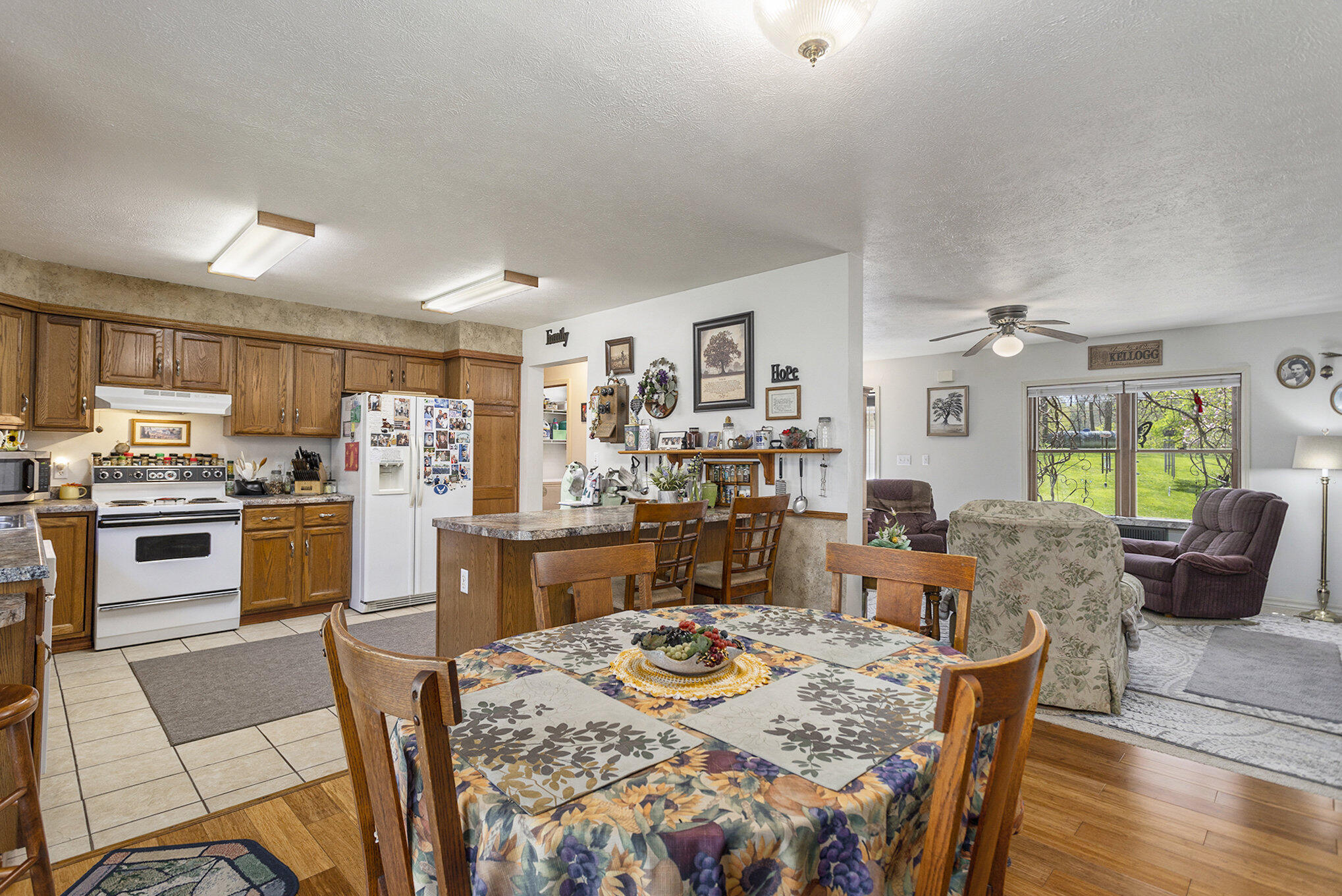 54485 Day Road Marcellus, MI 49067 - Photo 13 of 49 014_54485_day_rd_marcellus_mi_49067-28