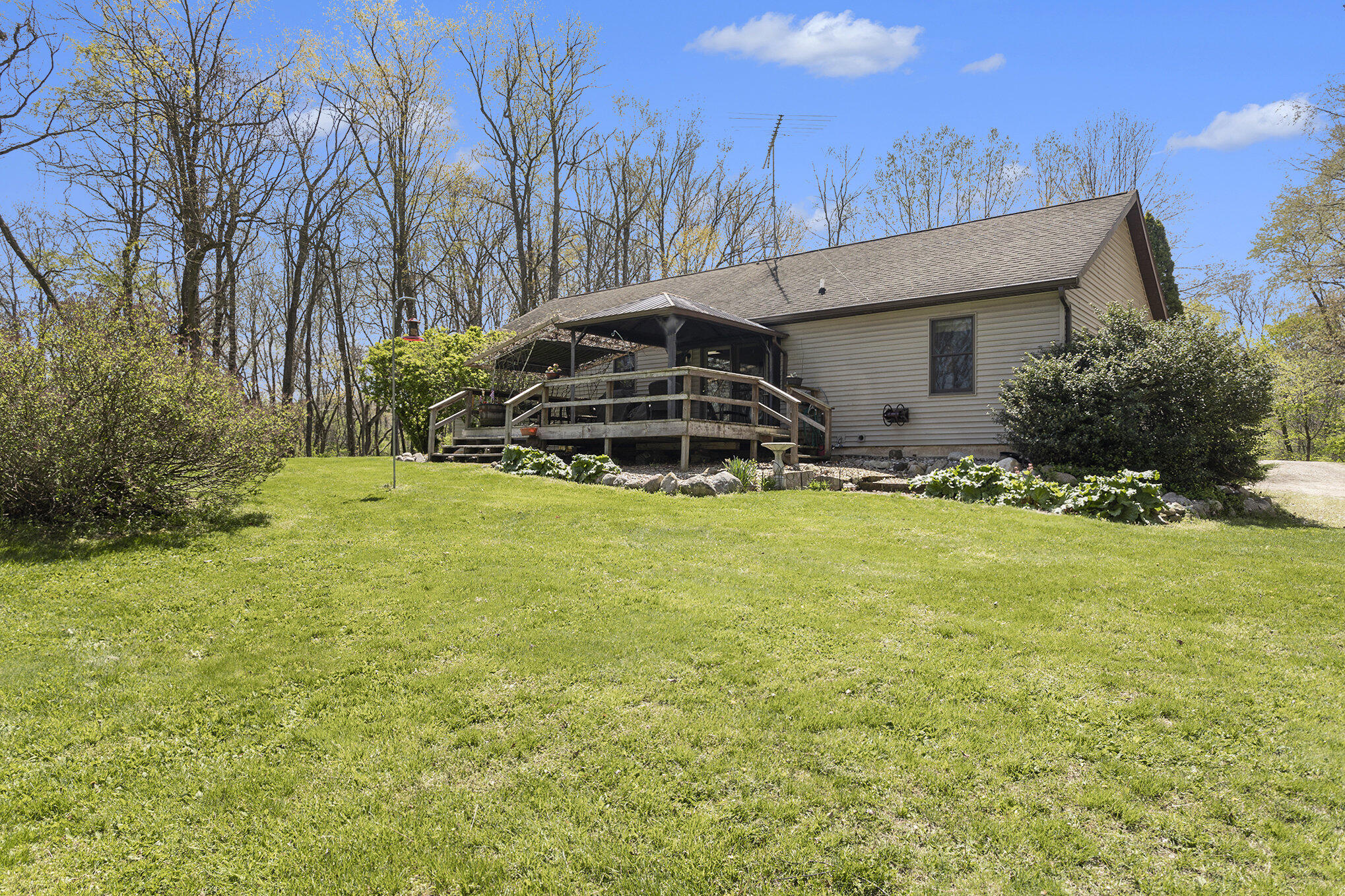 54485 Day Road Marcellus, MI 49067 - Photo 27 of 49 030_54485_day_rd_marcellus_mi_49067-39