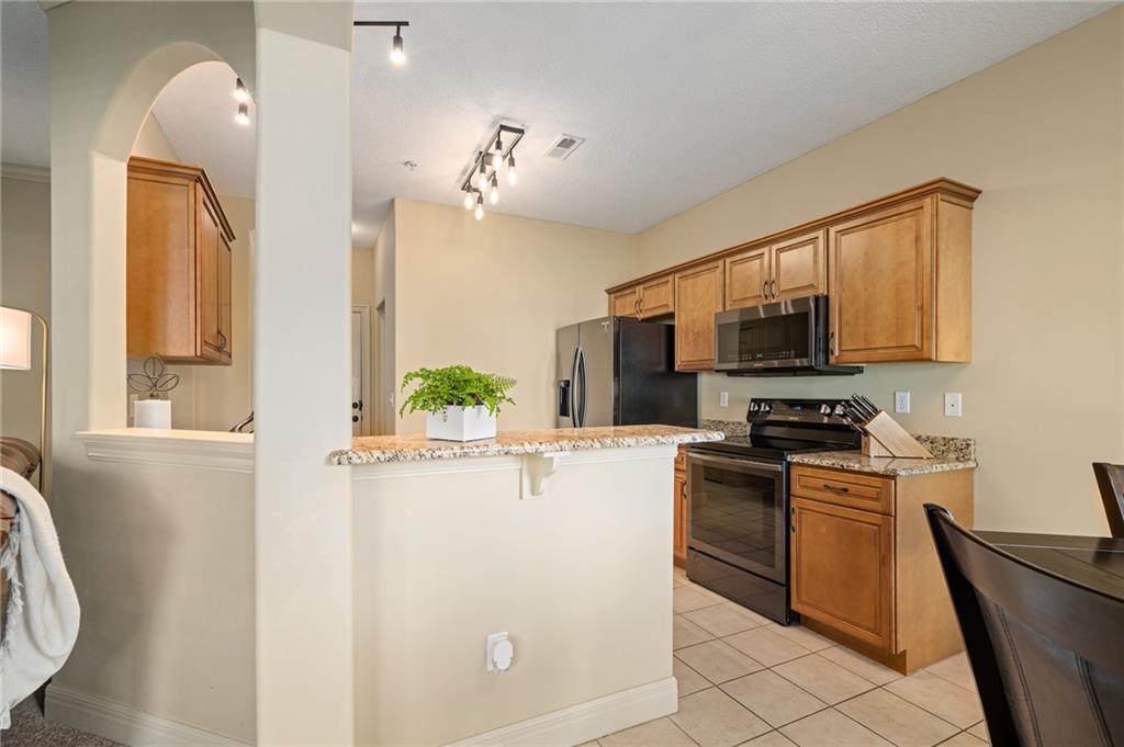 8925 Inkster Lenexa, KS 66227 - Photo 11 of 44