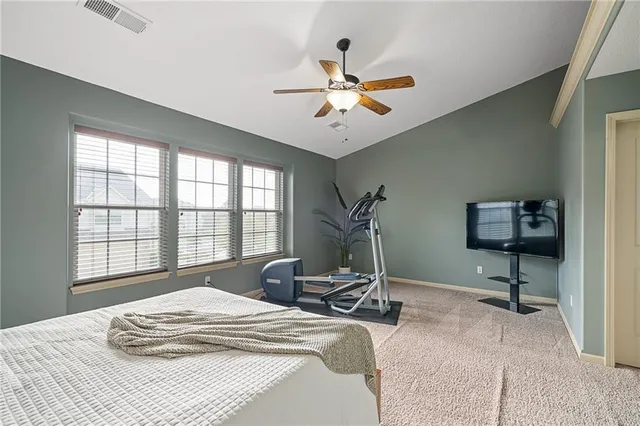 $300,000 | 8925 Inkster, Lenexa, KS 66227