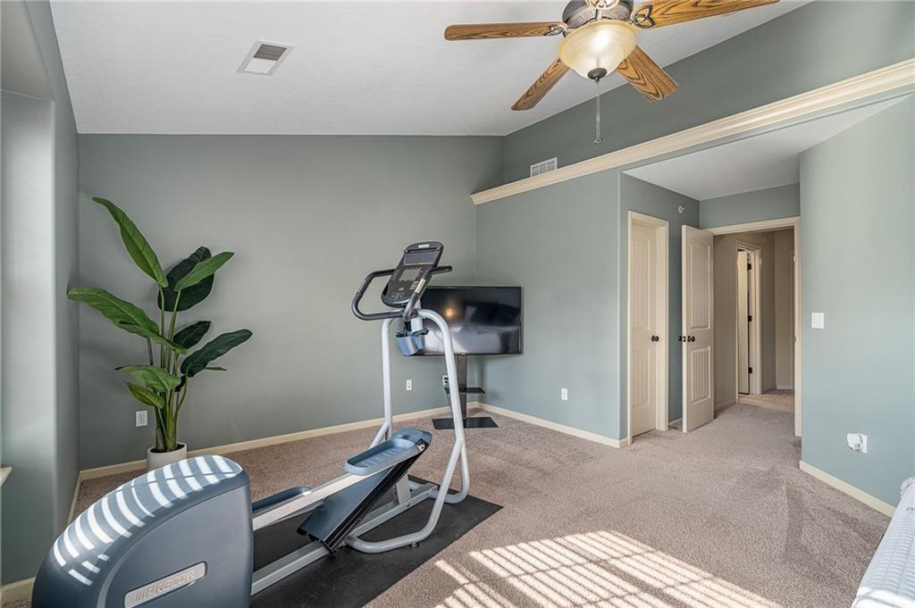 8925 Inkster Lenexa, KS 66227 - Photo 22 of 44