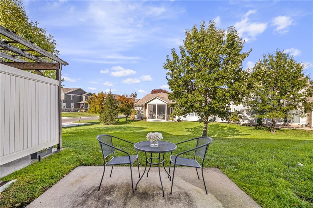 8925 Inkster Lenexa, KS 66227 - Photo 31 of 44