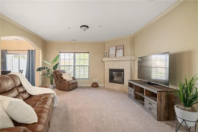 $300,000 | 8925 Inkster, Lenexa, KS 66227