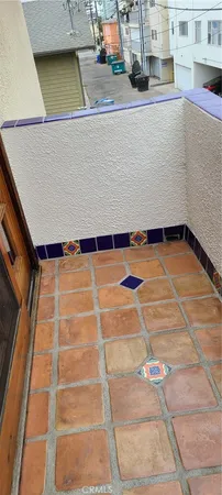 a view of a tennis court