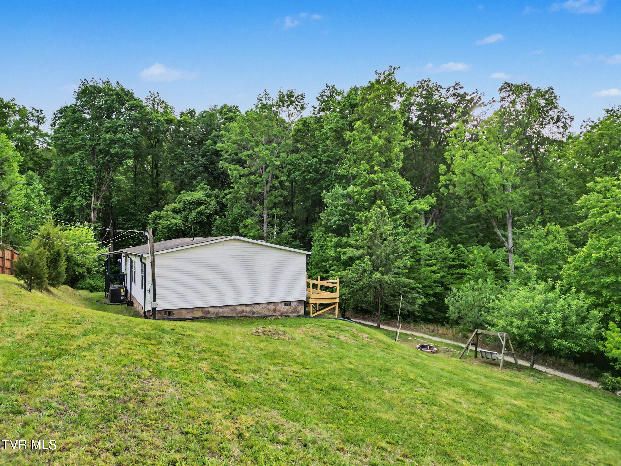 222 Moosetrail Lane Powell, TN 37849 - Photo 16 of 18 26_dji_0235