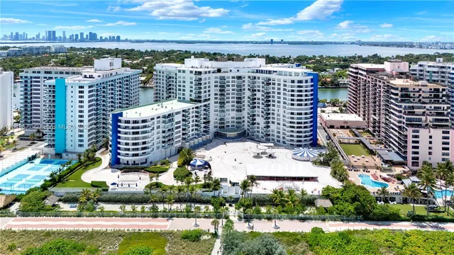 $475,000 | 5161 Collins Avenue, Unit 1110, Miami Beach, FL 33140