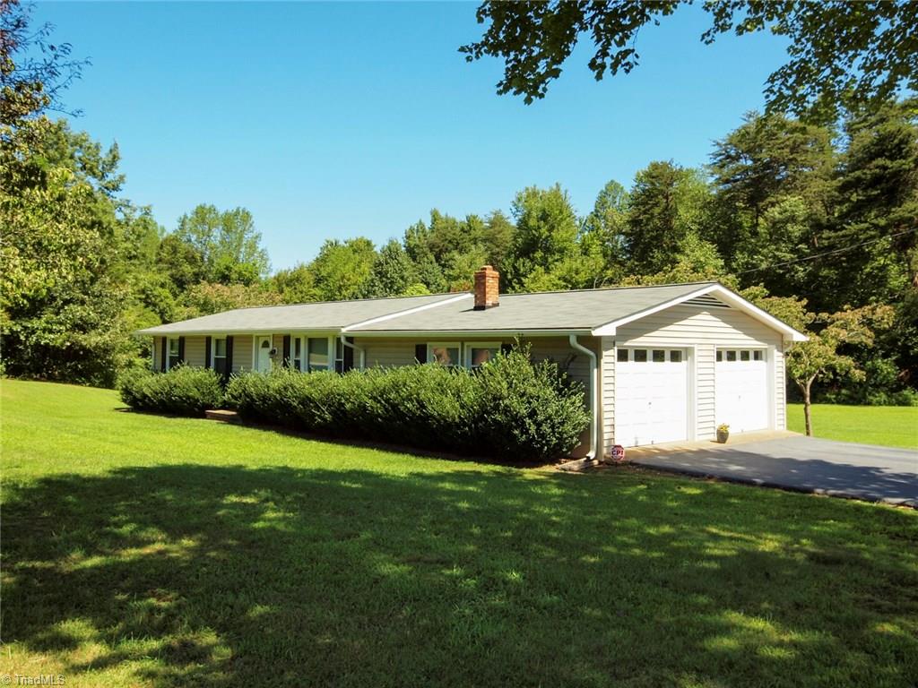 1205 Rierson Road Madison, NC 27025 - Photo 3 of 25 Gallery Image 3