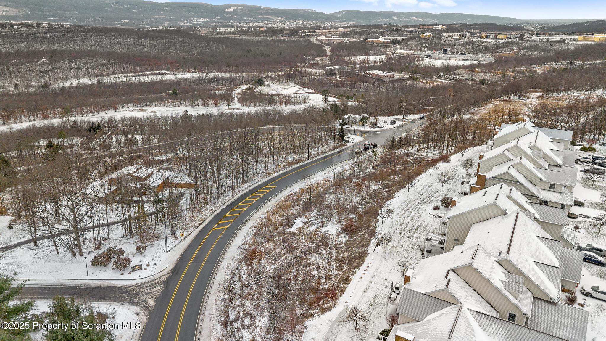 302 Thackeray Cl Moosic, PA 18507 - Photo 41 of 44 DJI_0360