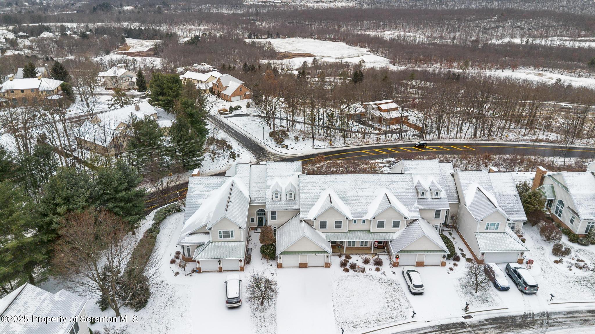 302 Thackeray Cl Moosic, PA 18507 - Photo 43 of 44 DJI_0353-2