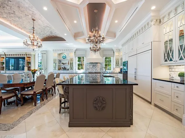 $9,975,000 | 233 Mermaids Bight, Naples, FL 34103