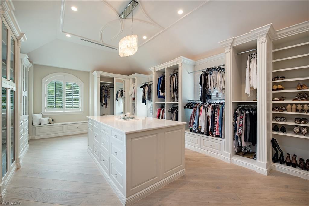 233 Mermaids Bight Naples, FL 34103 - Photo 27 of 47