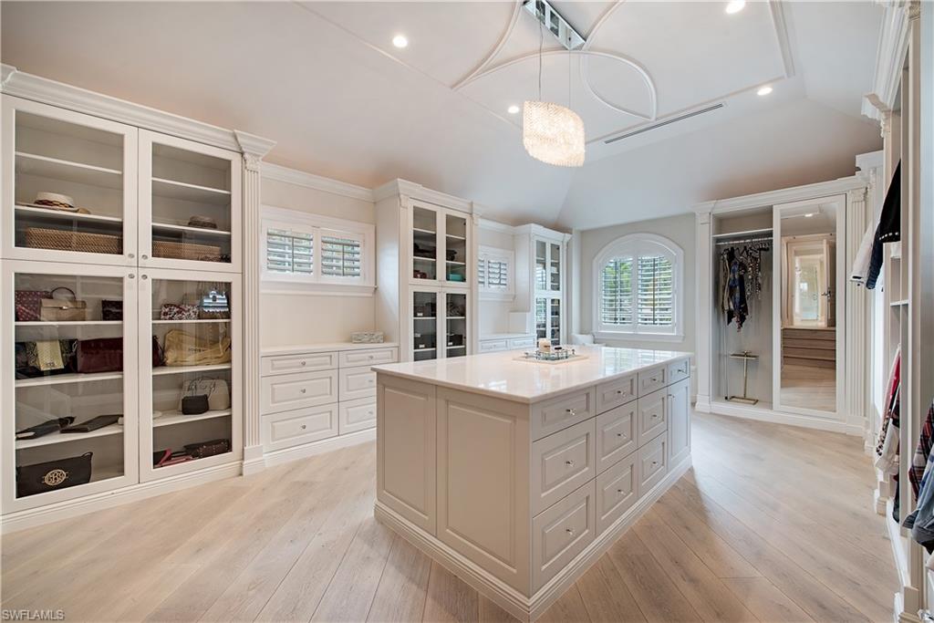 233 Mermaids Bight Naples, FL 34103 - Photo 28 of 47