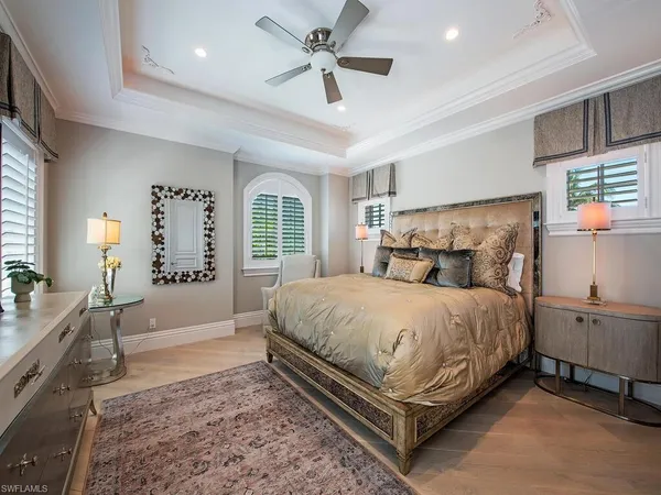 $9,975,000 | 233 Mermaids Bight, Naples, FL 34103